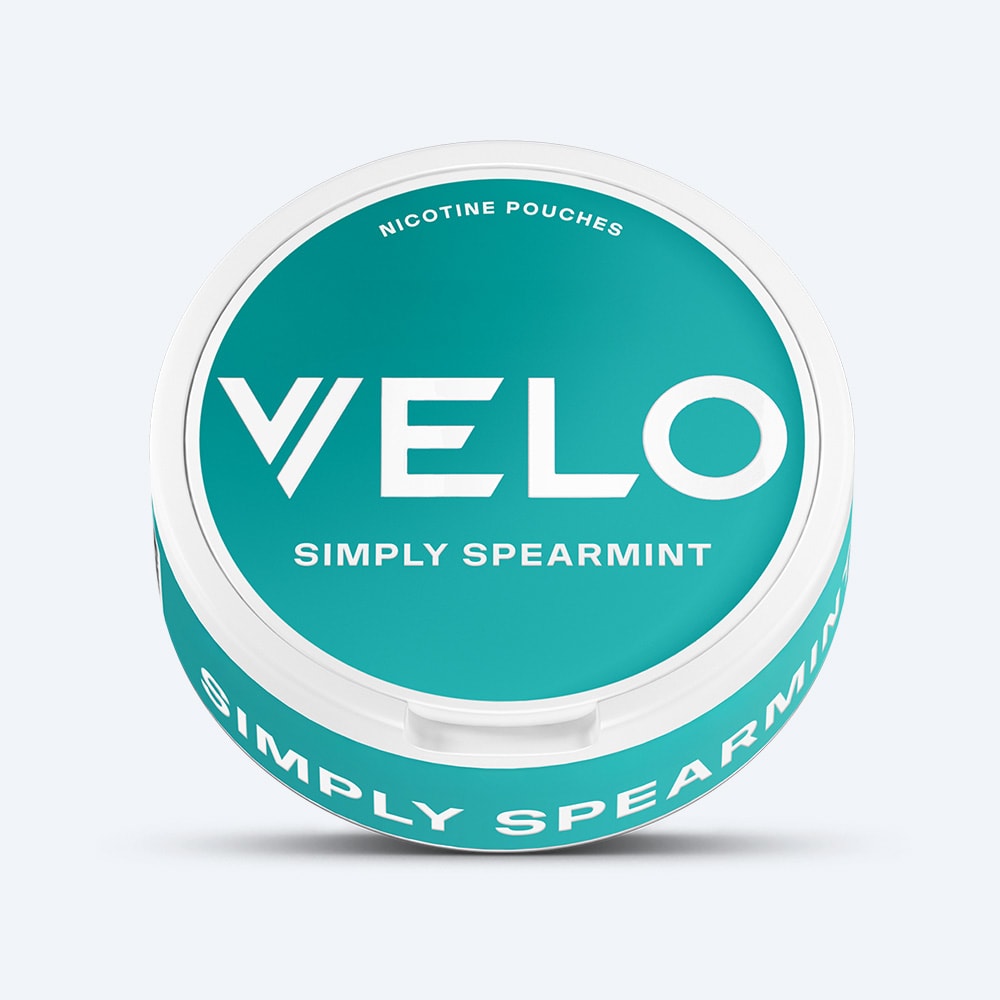 Teal circular container of Simply Spearmint nicotine pouches with white text.